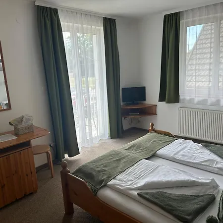 Villaboglar 公寓式酒店 Balatonboglár